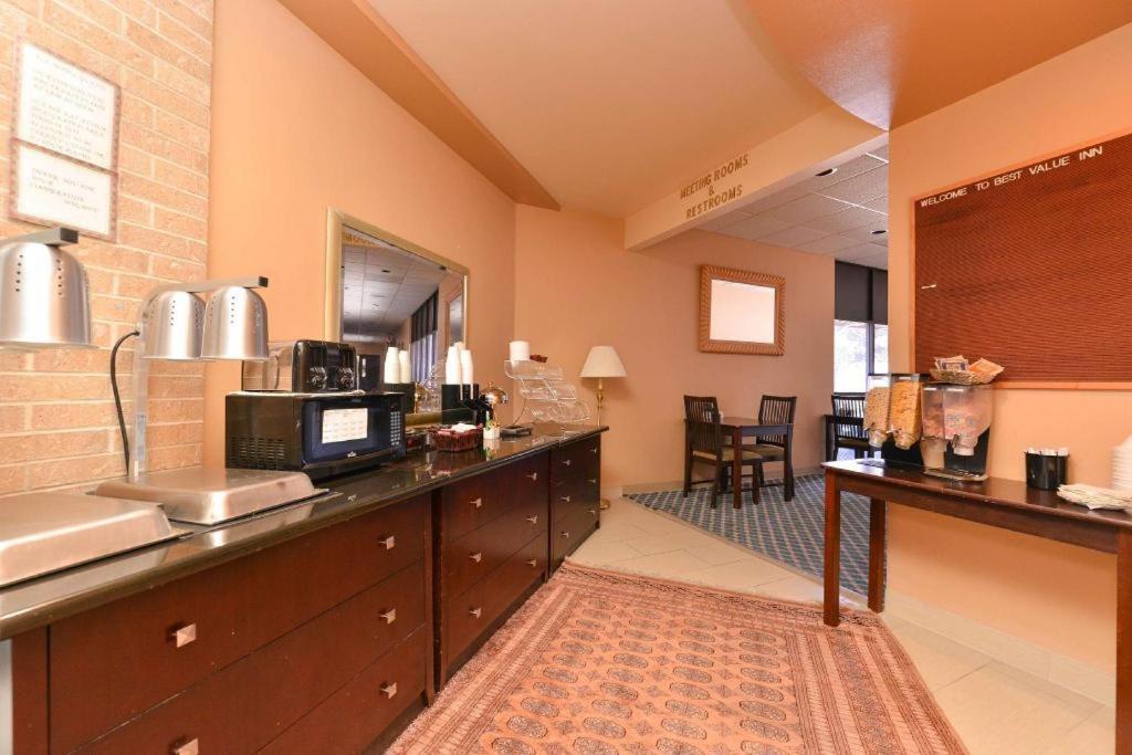 Americas Best Value Inn & Suites Victoria Exteriér fotografie